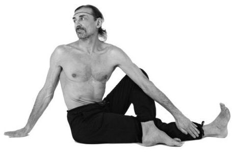 Զորավարժություններ Twisting Marichiasan